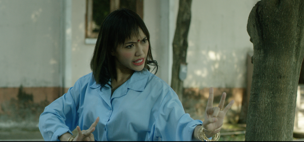 than tien cung noi dien anh 4