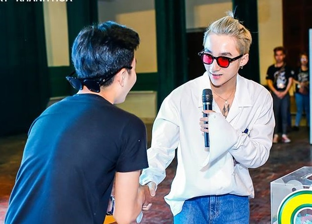 Son Tung M-TP san sang hoi ngo nguoi ham mo Hue hinh anh