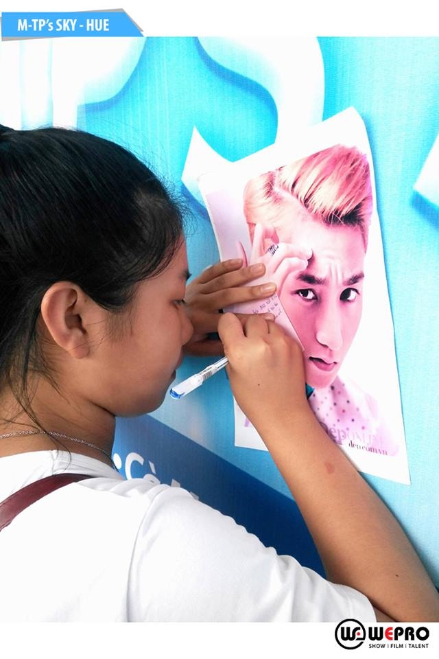 Hop fan Son Tung M-TP anh 7