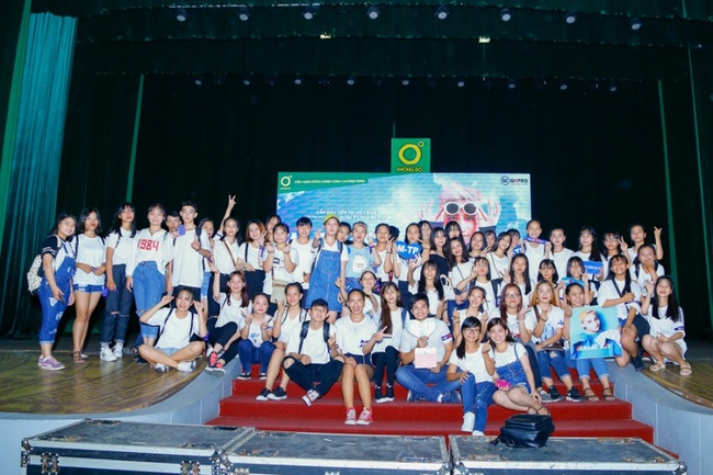 Hop fan Son Tung M-TP anh 1