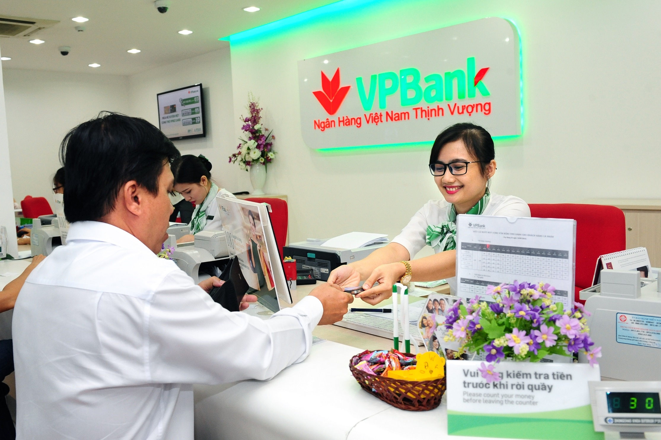 VPBank lot top 7 ngan hang gia tri nhat Viet Nam hinh anh
