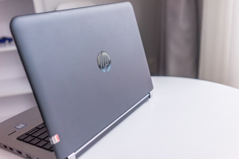 laptop bảo mật cho doanh nhân ảnh 1 laptop bao mat cho doanh nhan anh 1