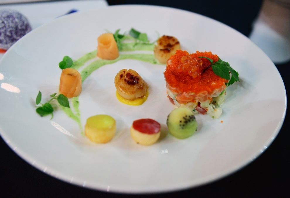 Chiec thia vang anh 5