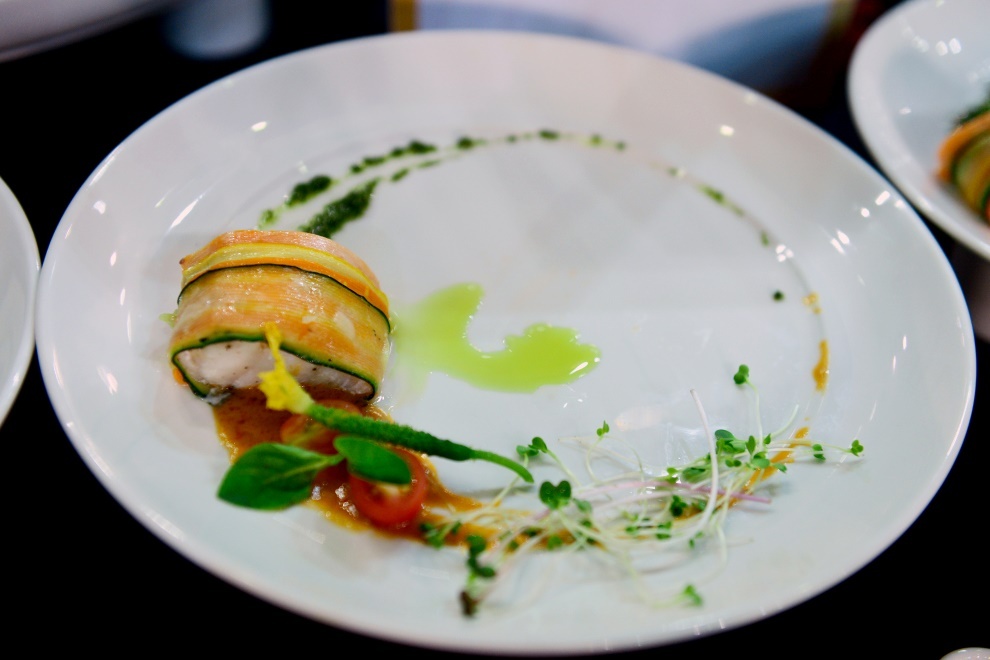 Chiec thia vang anh 11