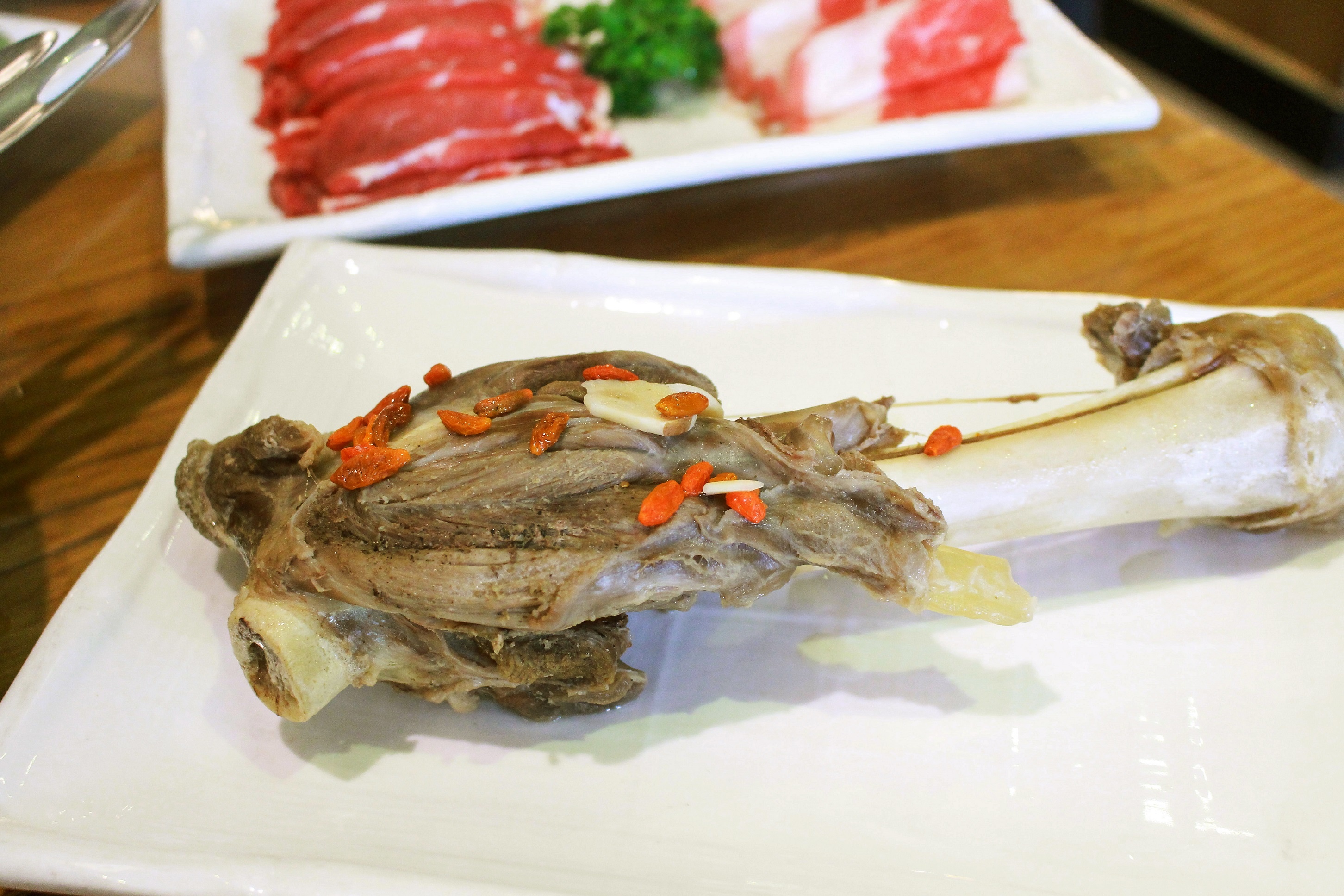 Lau dui cuu,  Ba con cuu anh 2