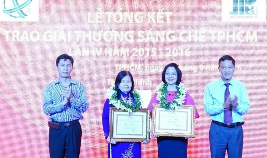 Cay trinh nu hoang cung Viet Nam co the dieu tri khoi u hinh anh