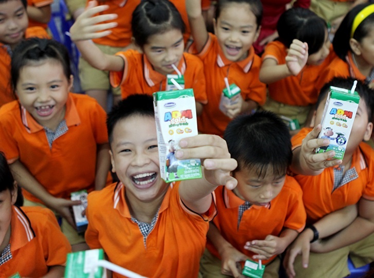 Vinamilk dong hanh voi chuong trinh Sua hoc duong hinh anh