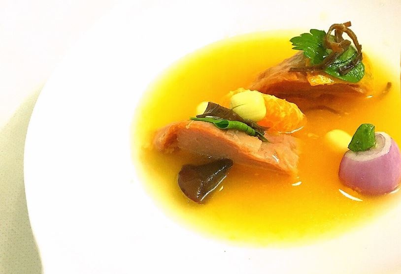 chiec thia vang anh 9