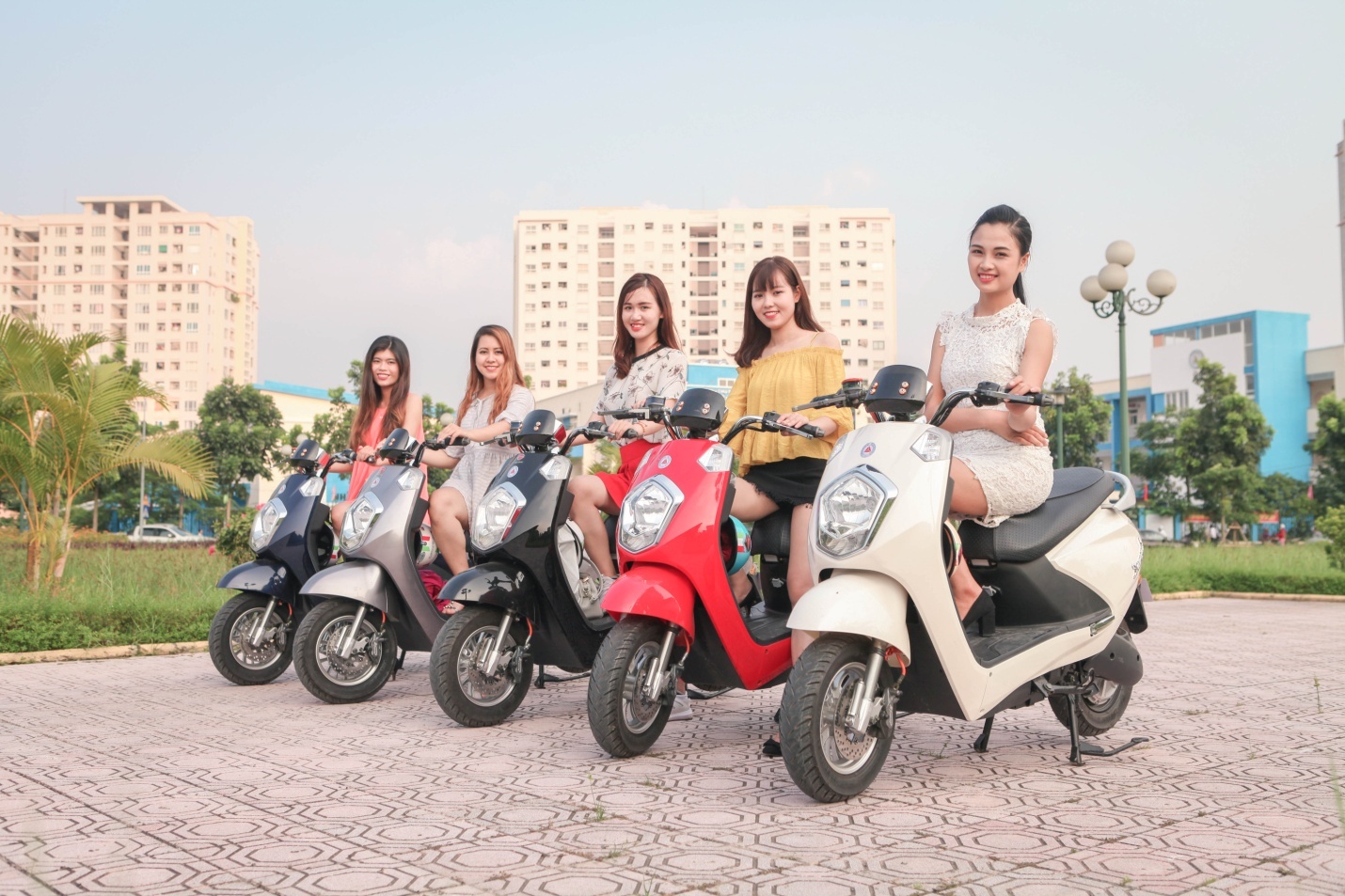 Xe dien Autosun Diamond anh 1