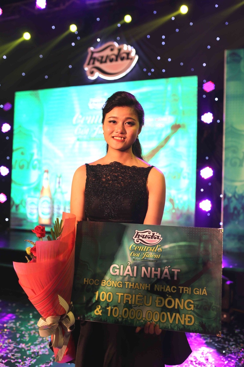 tro cung cua Truc Nhan thang cuoc thi am nhac anh 8