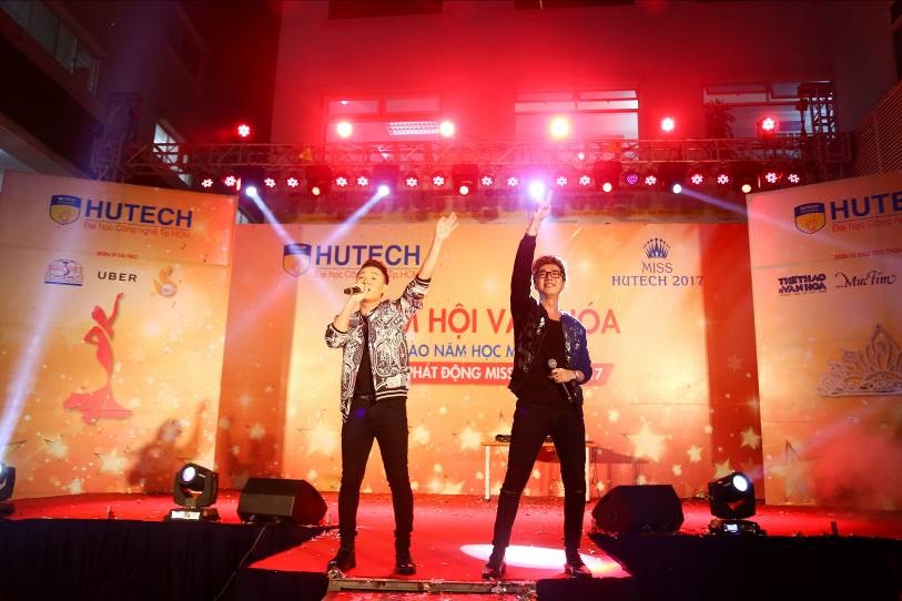 Dem hoi chao nam hoc moi,  phat dong Miss HUTECH anh 4