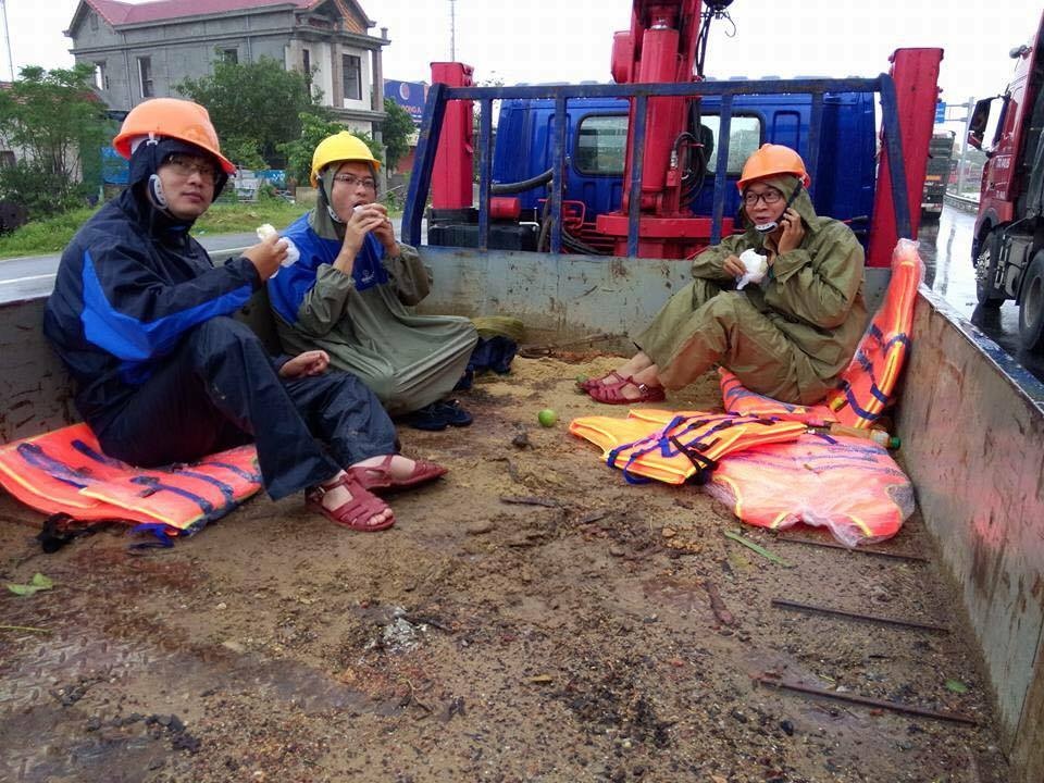 Viettel quyen gop 12 ty dong ung ho mien Trung hinh anh