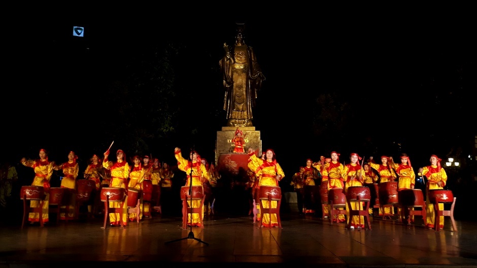 Samsung Galaxy J7 Prime,  pho di bo Ha Noi anh 1