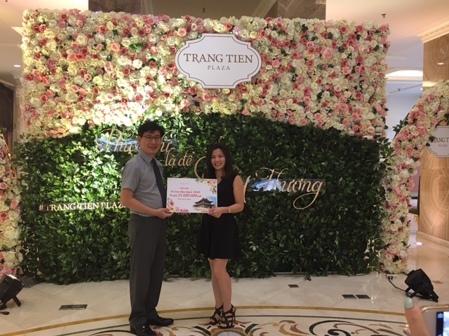 Trang Tien Plaza,  khuyen mai,  20/10 anh 3