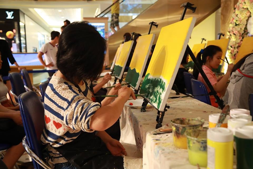 Trang Tien Plaza,  khuyen mai,  20/10 anh 8