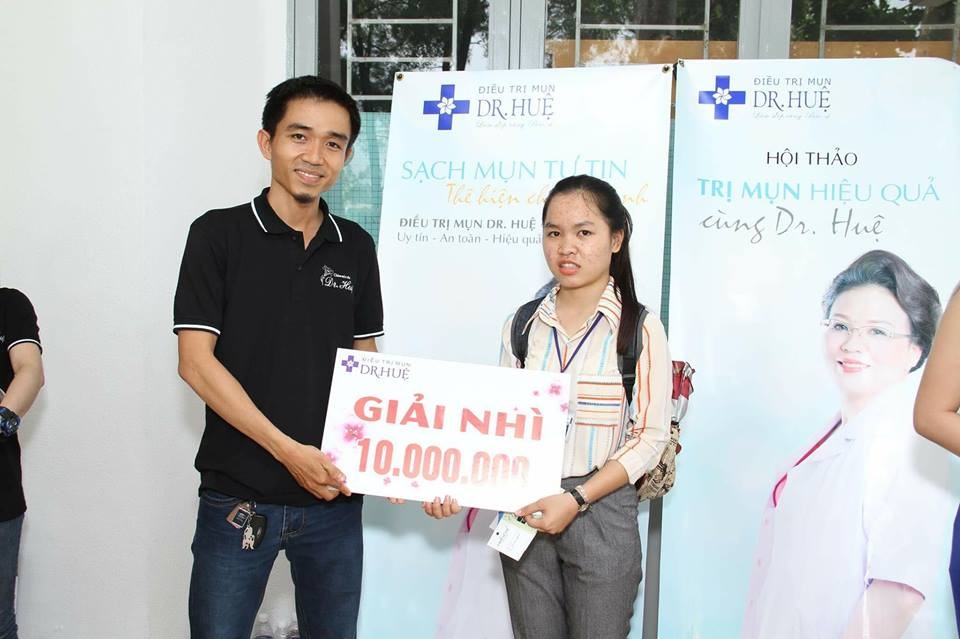 Điều trị mụn, Lăn kim điều trị sẹo rỗ, Dr Huệ ảnh 2 Dieu tri mun, Lan kim dieu tri seo ro, Dr Hue anh 2