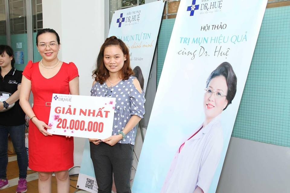 Điều trị mụn, Lăn kim điều trị sẹo rỗ, Dr Huệ ảnh 1 Dieu tri mun, Lan kim dieu tri seo ro, Dr Hue anh 1