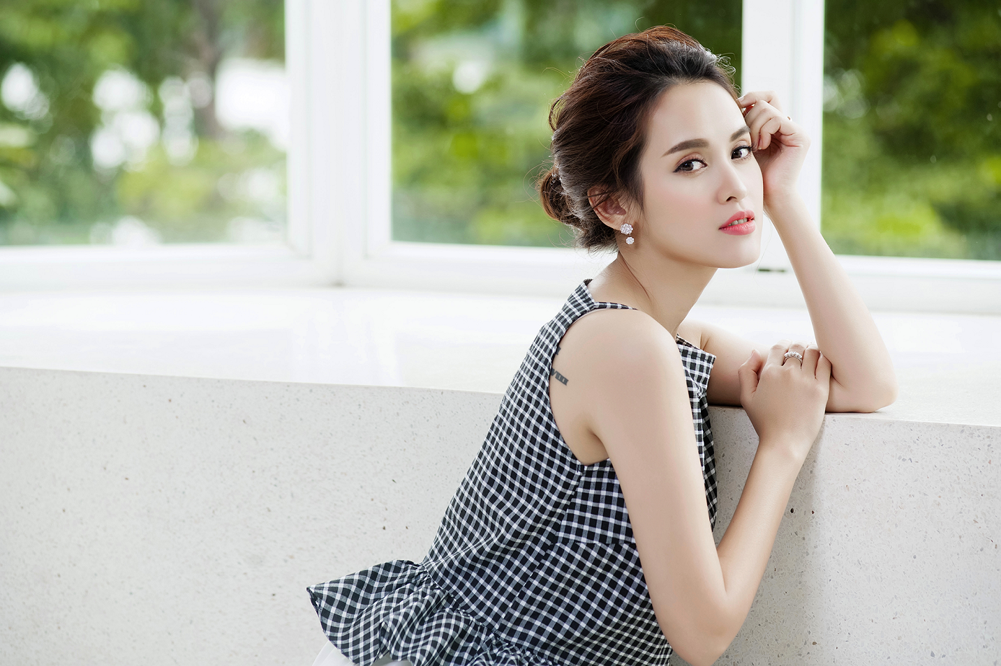 Tu Vi dep mong manh trong thiet ke dam nu tinh hinh anh