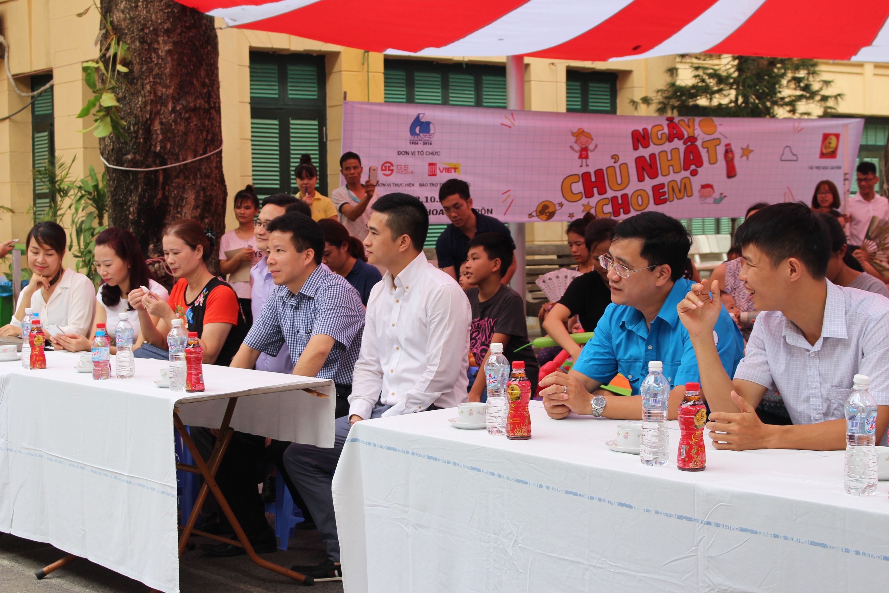 Tap doan Number One,  nhan hang Dr. Thanh,  Tra Thao anh 7