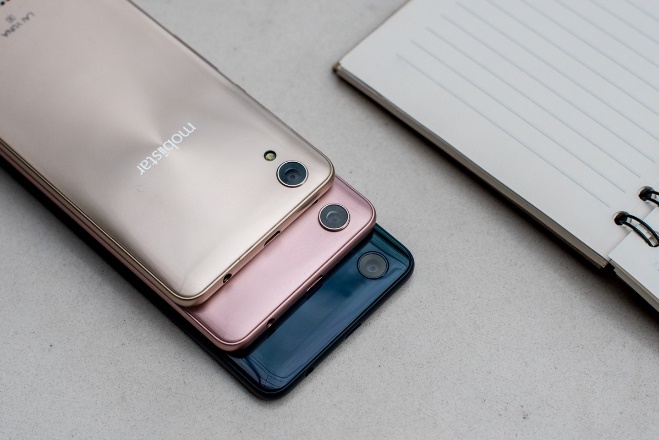 LAI Yuna X: Man hinh AMOLED, camera toi uu cho selfie hinh anh