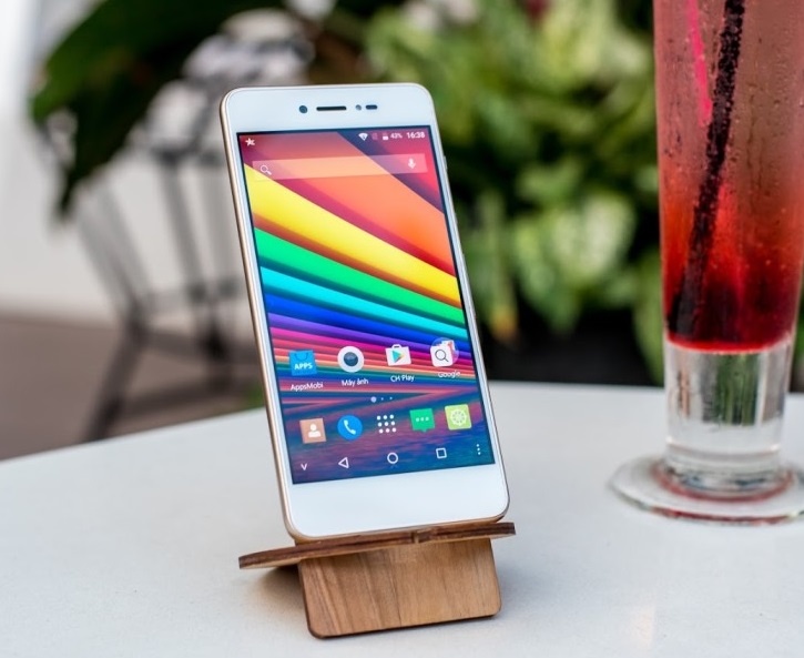 Luong ban Mobiistar tang 140% so voi 2015 hinh anh