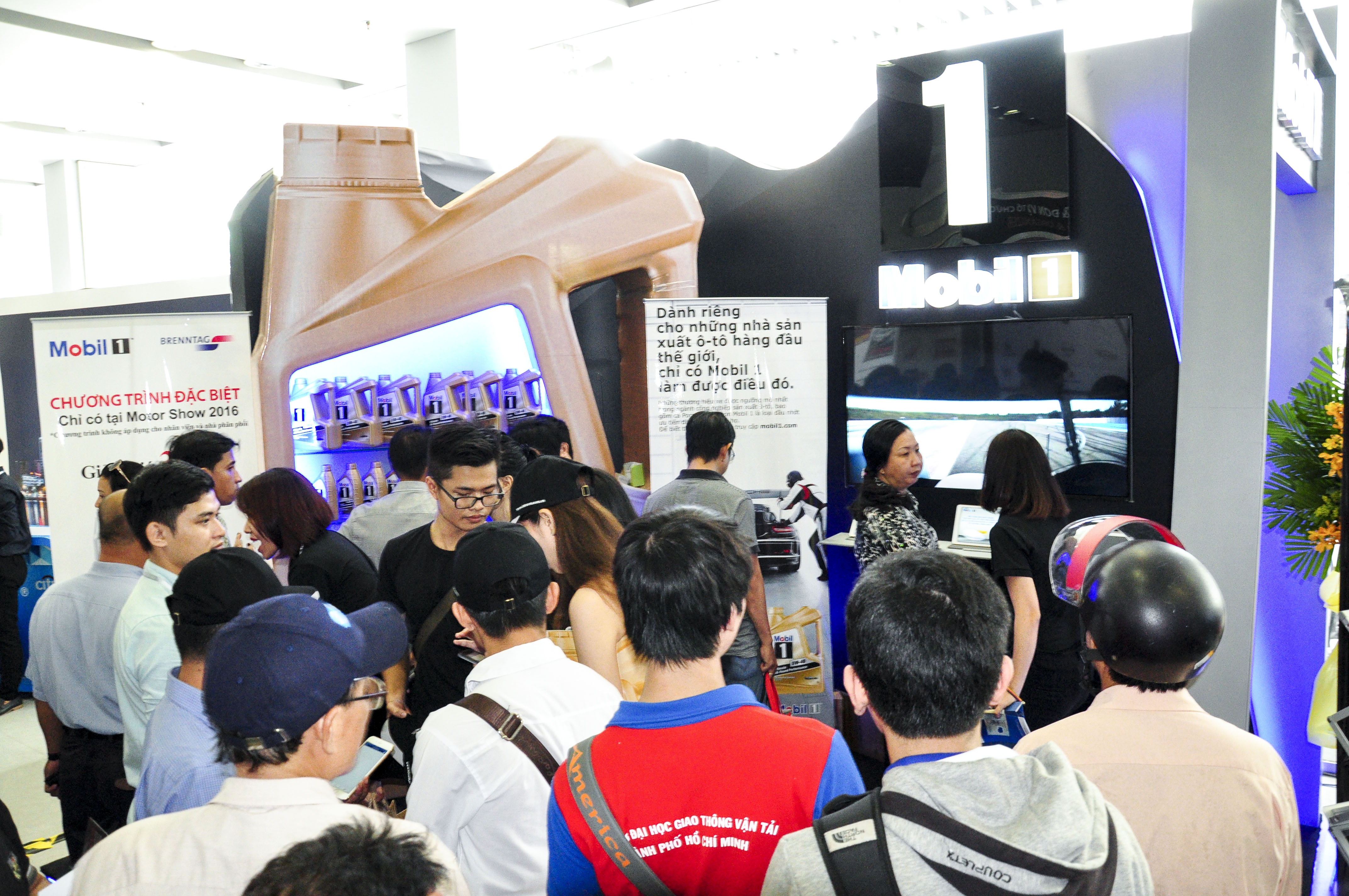 Vietnam Motor Show,  Mobil 1 ảnh 3 Vietnam Motor Show,  Mobil 1 anh 3