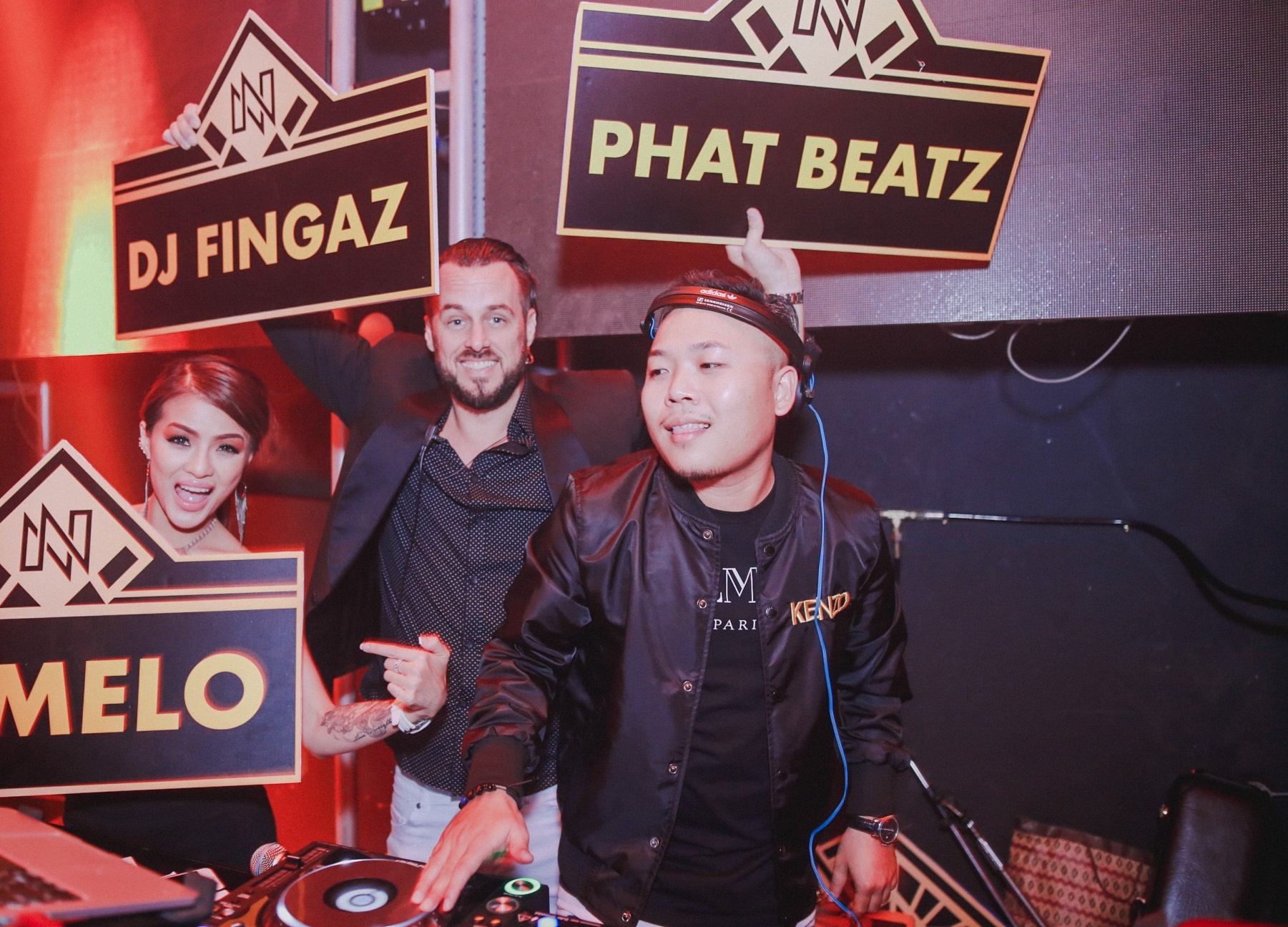 A hau Thuy Van dien do da anh 7