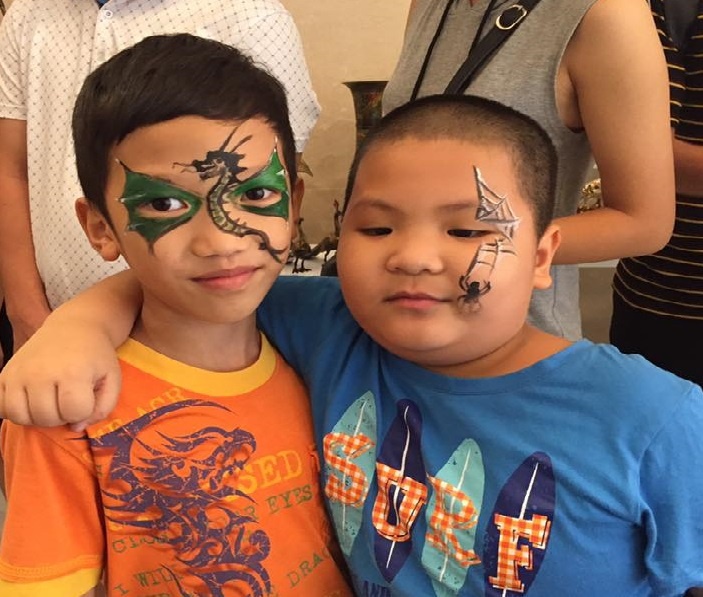 Hoat dong hap dan tai Lotte Department Store dip Halloween hinh anh