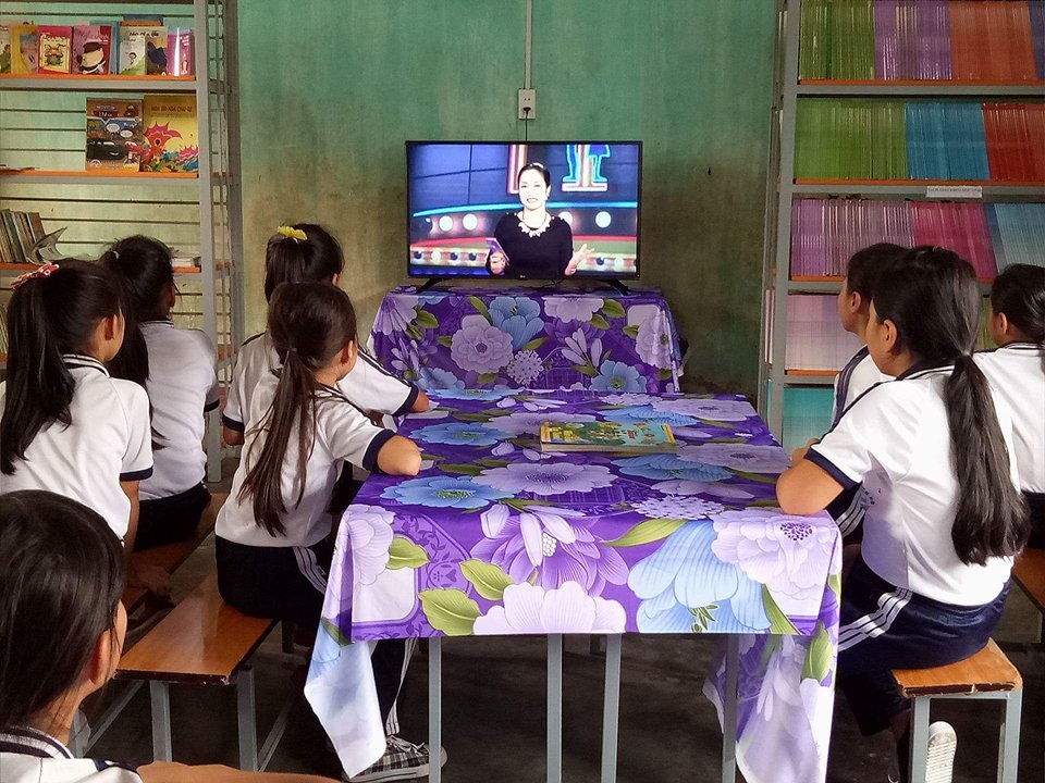 tang TV thong minh cho tre em anh 1