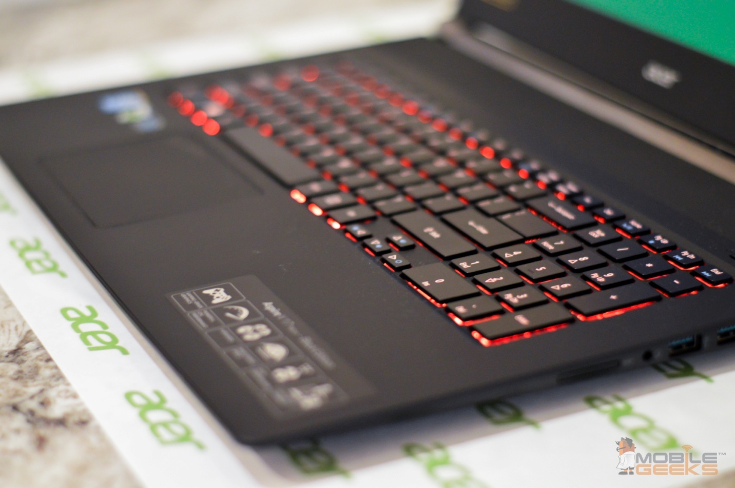 Acer ra mat laptop chuyen game Vnitro 17 inch hinh anh