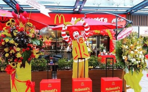 Thuong hieu McDonald’s co mat tai san bay Tan Son Nhat hinh anh
