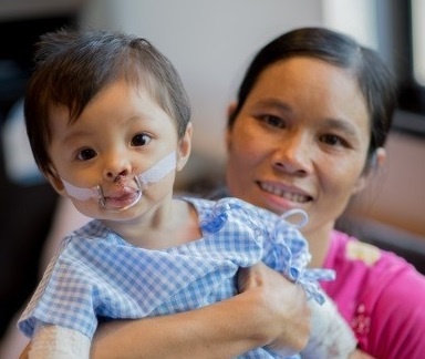 Bac si Thai Lan tu van phau thuat tim cho benh nhan Viet hinh anh