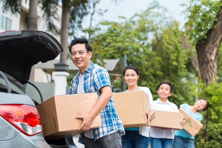 Nguoi Viet mua oto ngay cang de hinh anh