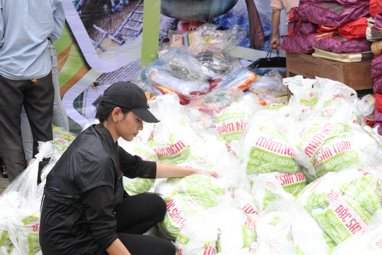 Cong ty Am thuc Tran Da Nang anh 3