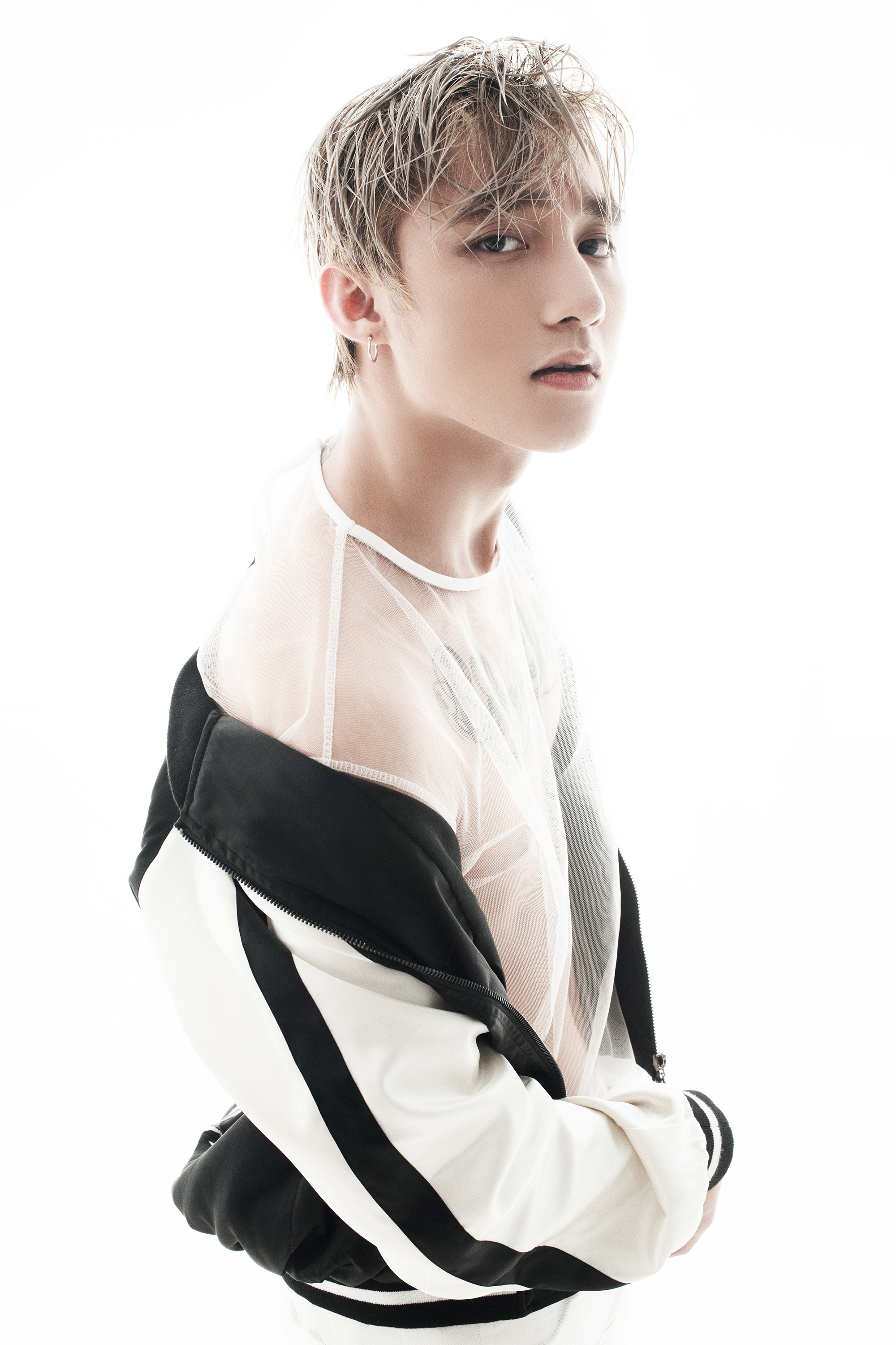 Son Tung M-TP khoe body anh 3