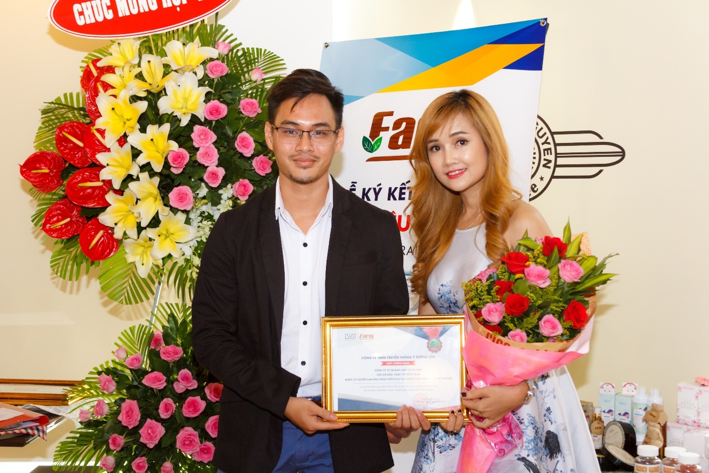 Bích Trâm, Nhã Phương, Nông trại làm đẹp ảnh 2 Bich Tram, Nha Phuong, Nong trai lam dep anh 2