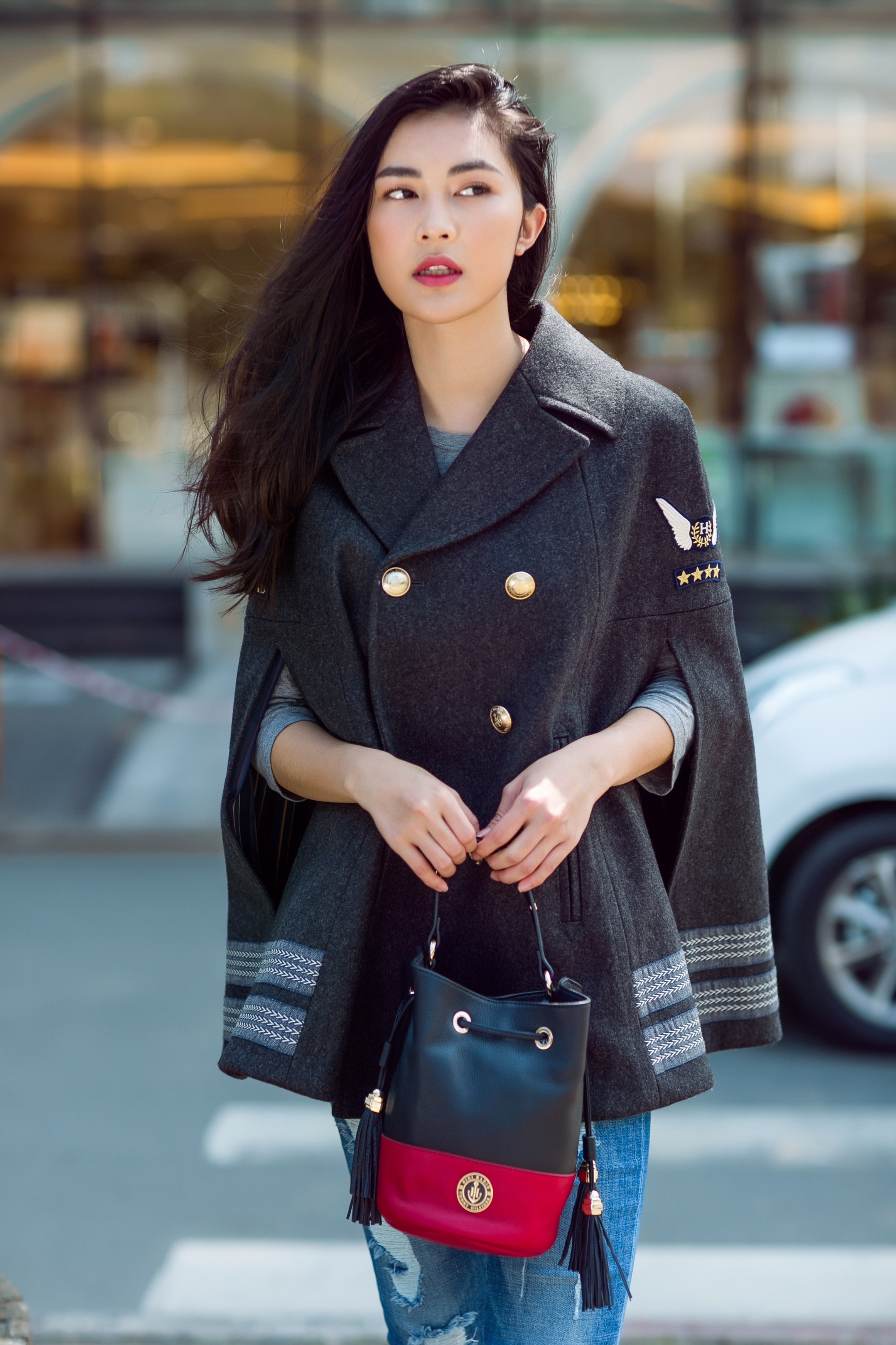 streetstyle thu dong cua Helly Tong anh 2