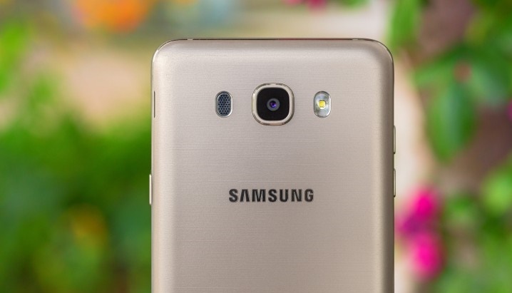 Samsung Galaxy J7 2016 anh 1