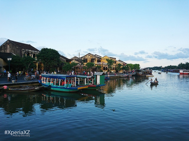 Hoi An qua ong kinh Xperia XZ anh 4