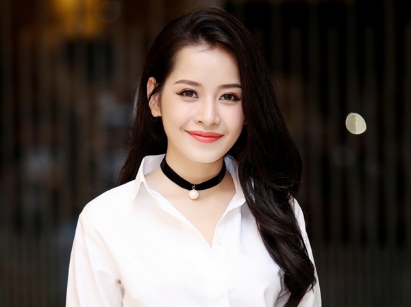 Hanh trinh tu hot girl tro thanh dien vien cua Chi Pu hinh anh