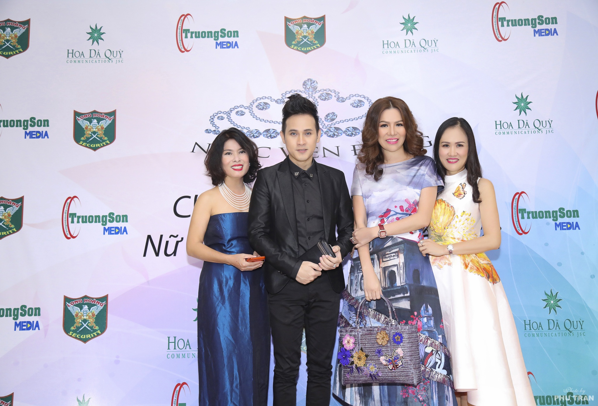 Tap chi Ket noi Doanh nhan,  Tam hoa toa sang anh 5