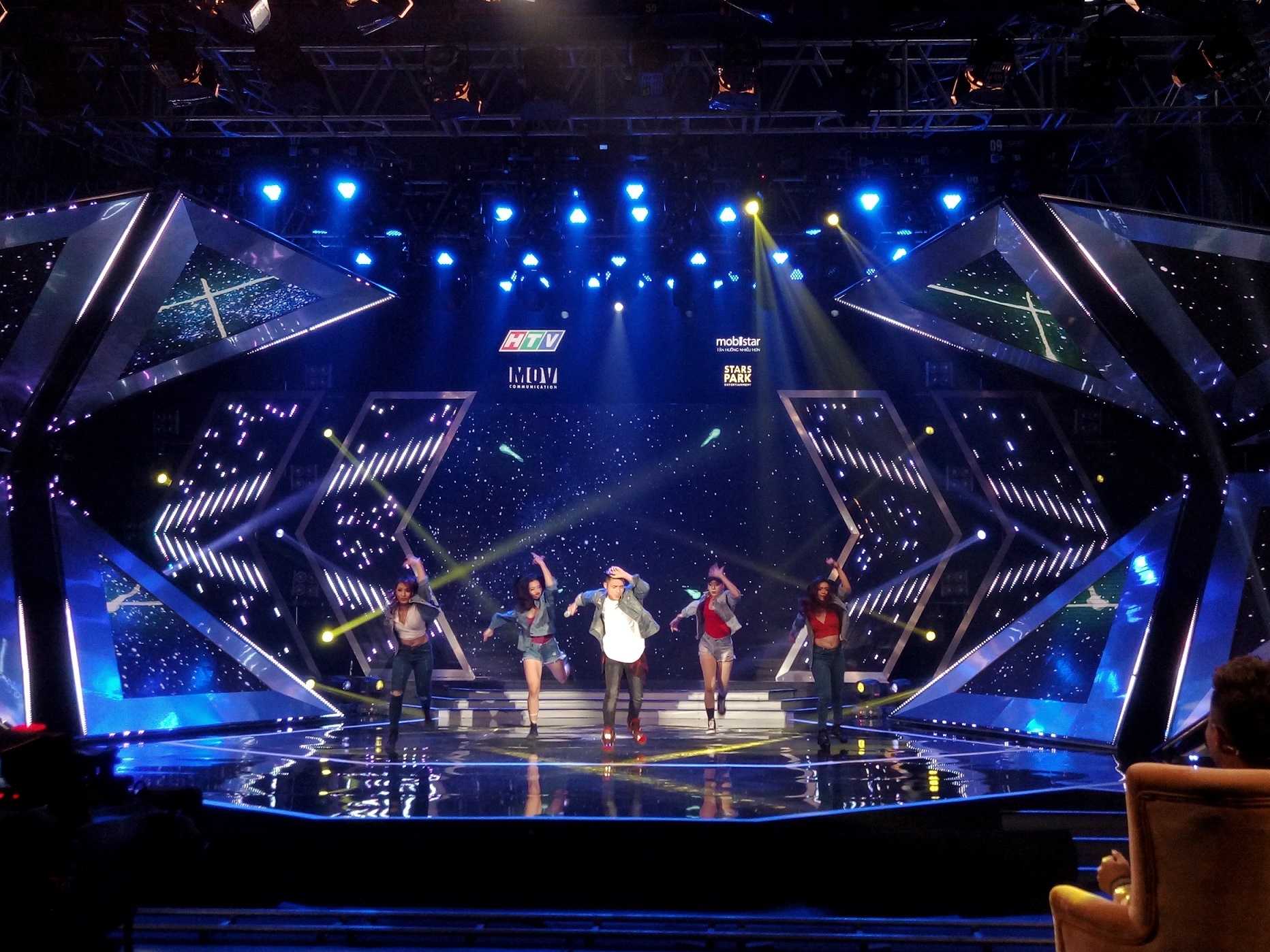 Prime X 2017,  Khoi dau uoc mo anh 4