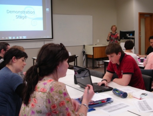 Tim hieu cac phuong phap giang day moi voi tien si DH Massey hinh anh