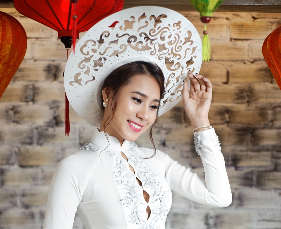 LAHAVA goi y 4 mau ao dai du tiec sang trong cho phai dep hinh anh