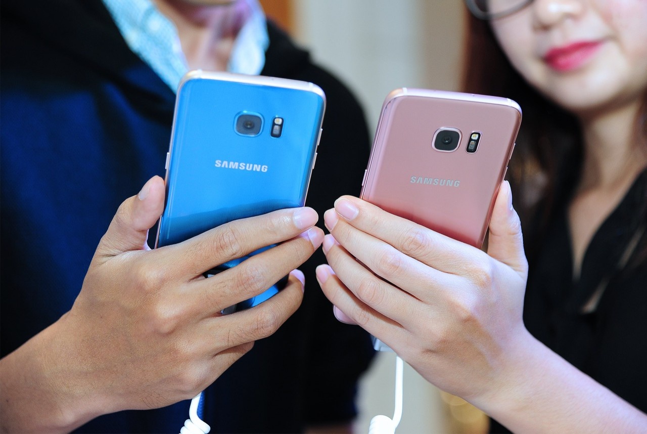 Galaxy S7 edge xanh coral anh 2