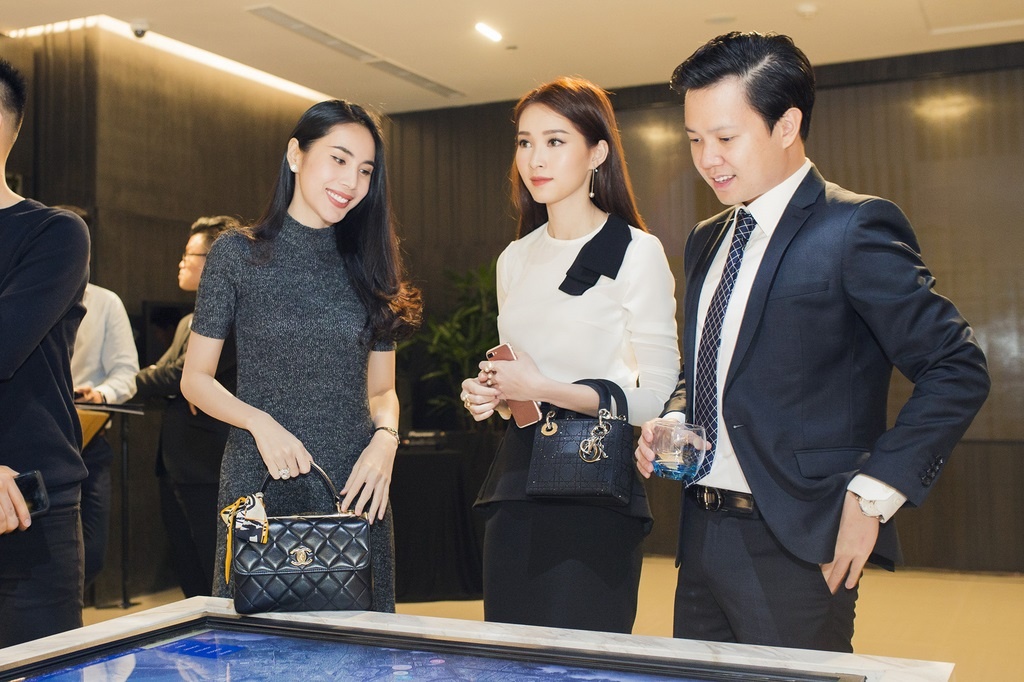 Dang Thu Thao to chuc sinh nhat cho Thuy Tien anh 6