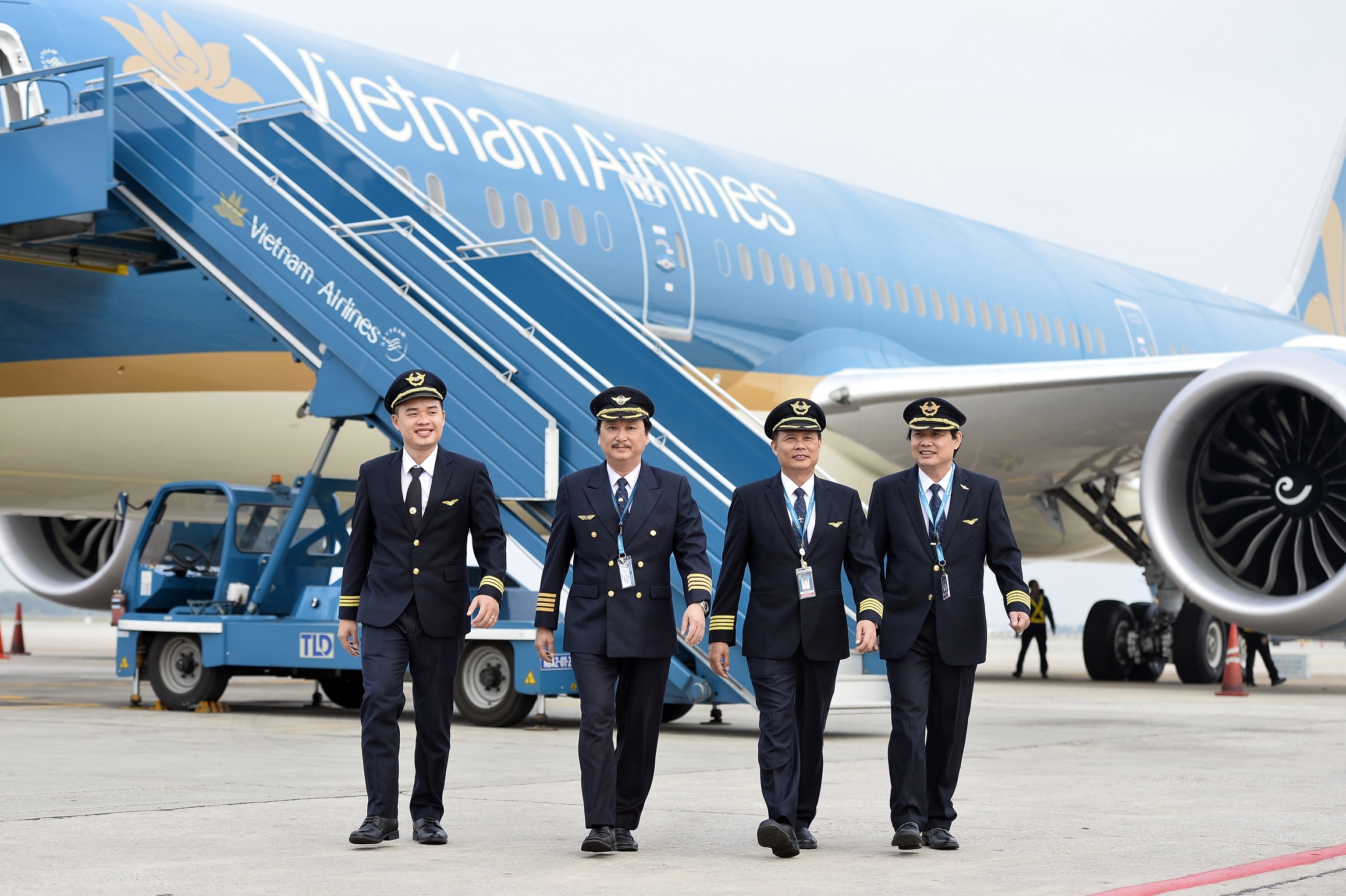 Vietnam Airlines nhan chiec Boeing 787 Dreamliner thu 10 hinh anh