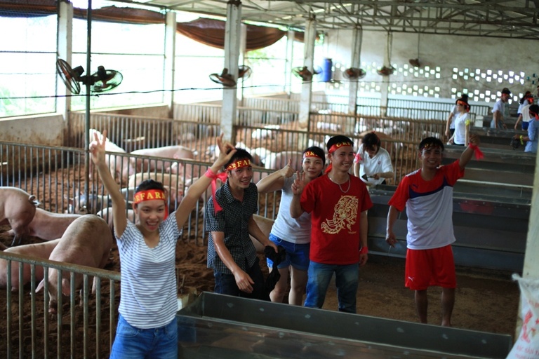 ORFARM to chuc tham quan trang trai dat chung nhan EM Green hinh anh