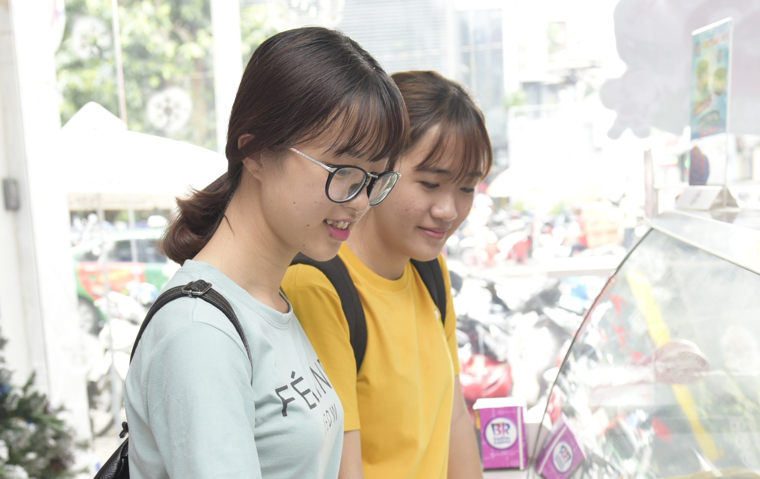 Thuong thuc kem 31 mui chi 15.000 dong tai Baskin Robbins hinh anh