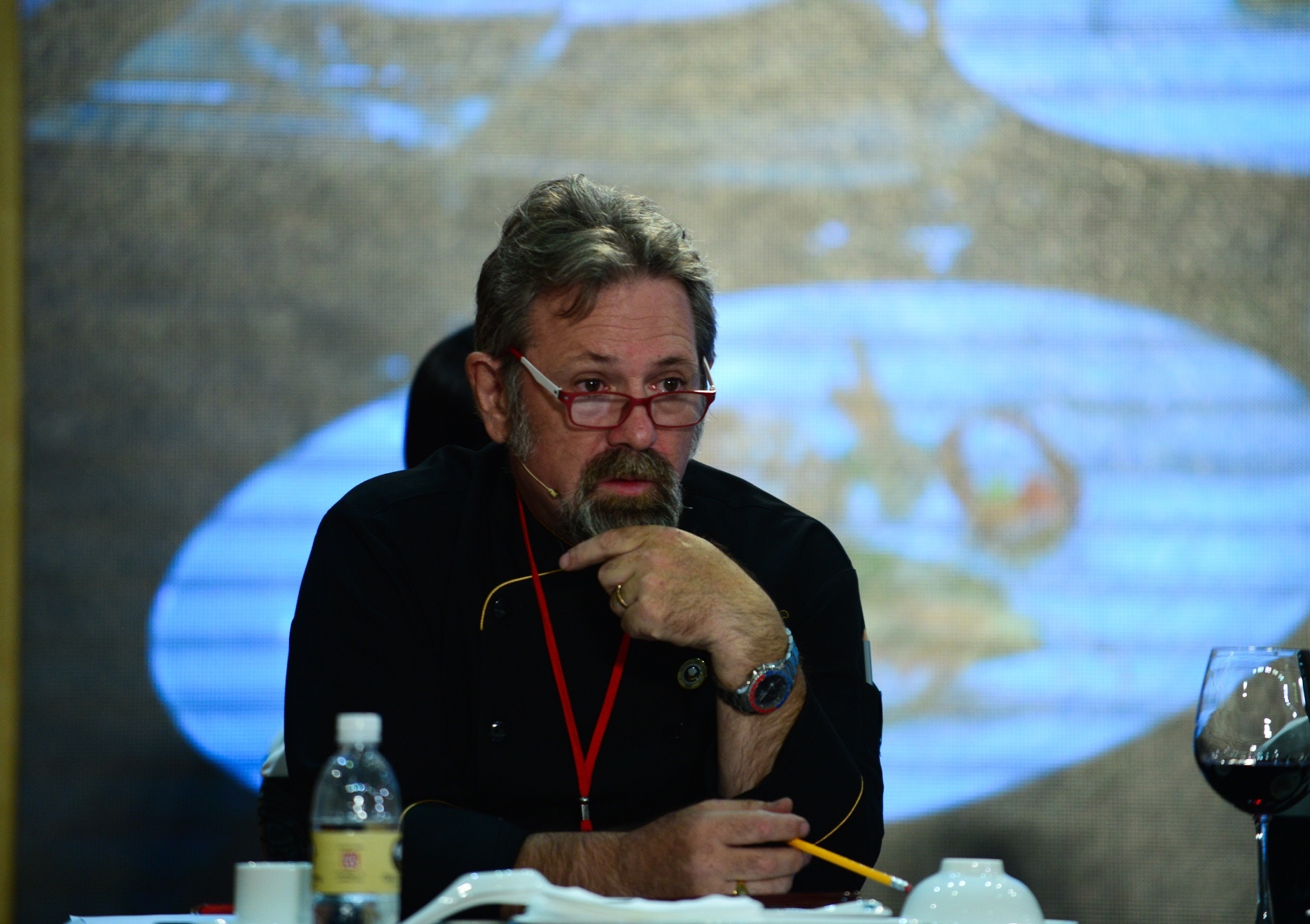 Chiec thia vang anh 3